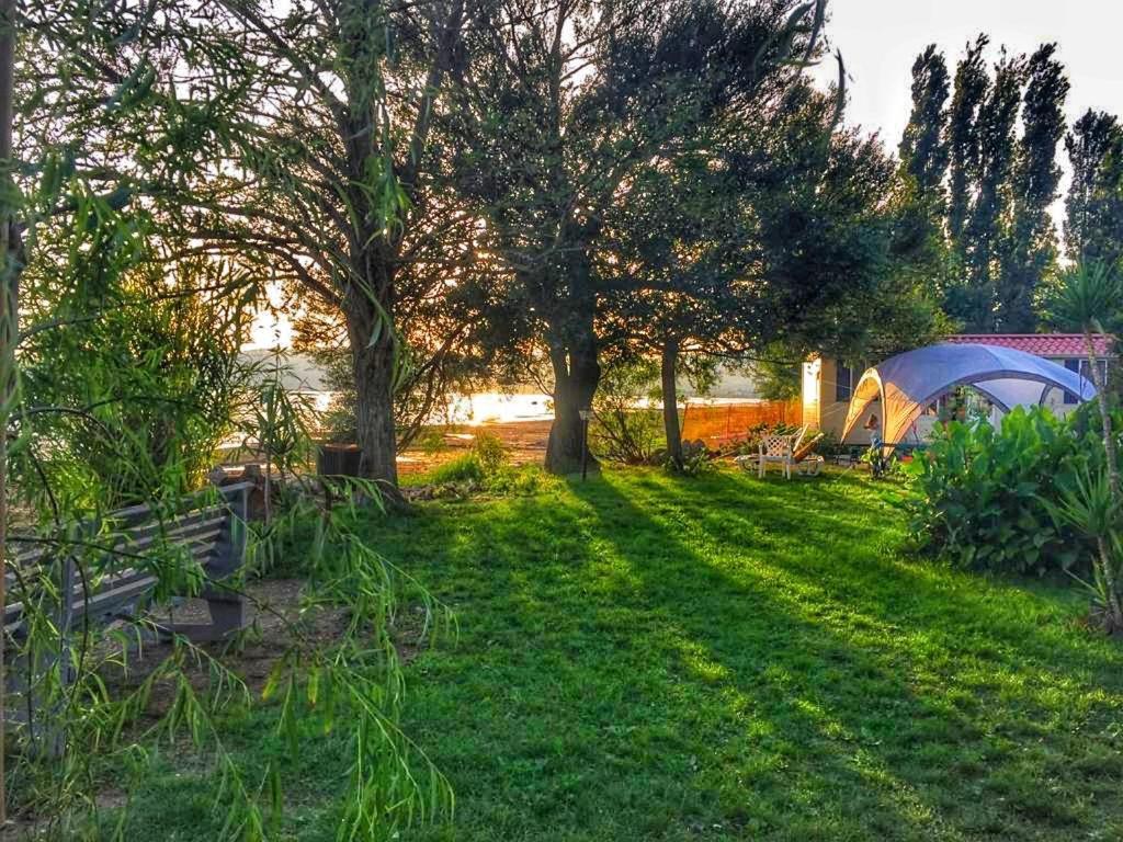 International Glamping Lago Di Bracciano Trevignano Romano Exterior foto